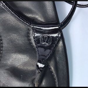 Lululemon Flip Flops women’s